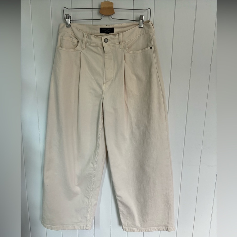 Banana Republic Factory Wide Leg Crop Jean Neutral